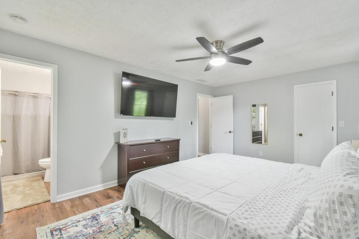 Cozy Home With Arcade, Ping Pong & Fenced Backyard Lawrenceville Exteriör bild