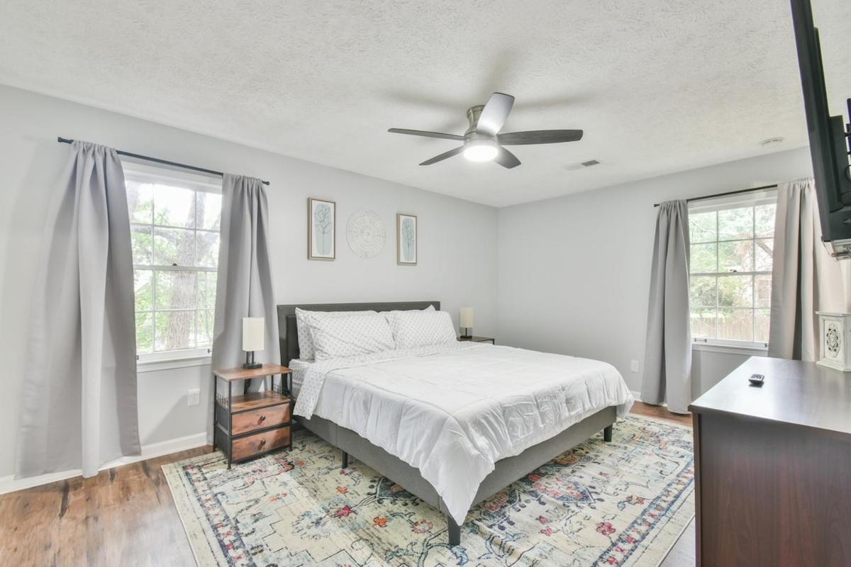 Cozy Home With Arcade, Ping Pong & Fenced Backyard Lawrenceville Exteriör bild